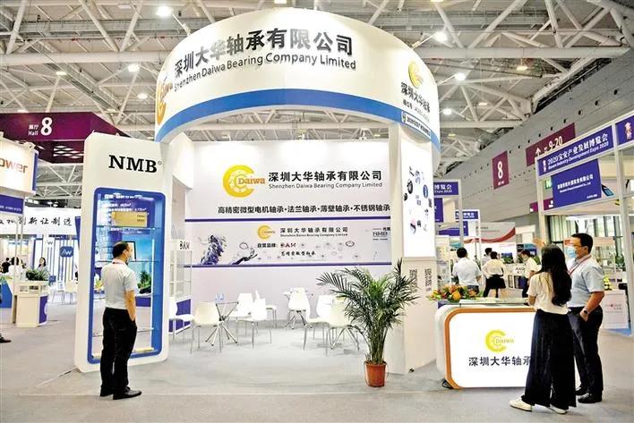 大華軸承 搶抓“互聯(lián)”機(jī)遇 產(chǎn)銷逆勢(shì)上揚(yáng) 大華軸承 搶抓“互聯(lián)”機(jī)遇 產(chǎn)銷逆勢(shì)上揚(yáng)